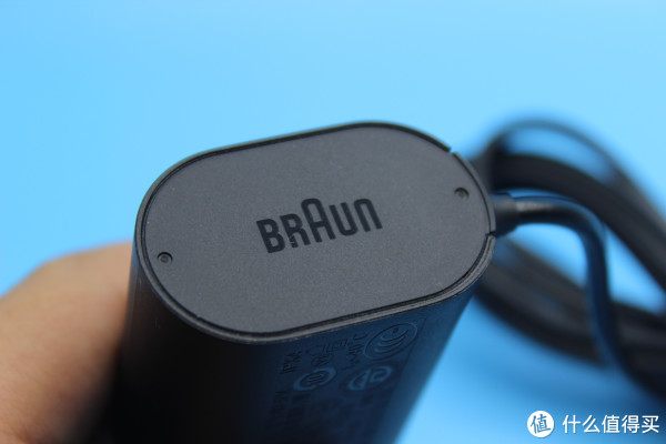 便宜好用:BRAUN 博朗 3系3000S 全身水洗充电