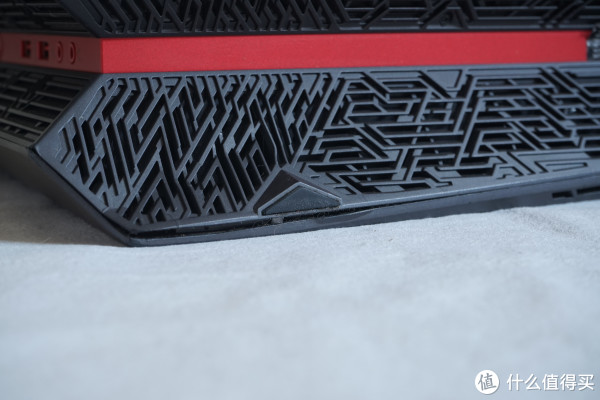 机的最强竞争对手 - 华硕 玩家国度 ROG G20A