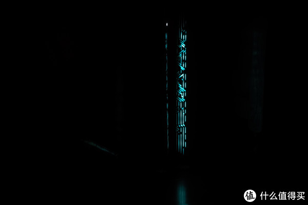 机的最强竞争对手 - 华硕 玩家国度 ROG G20A